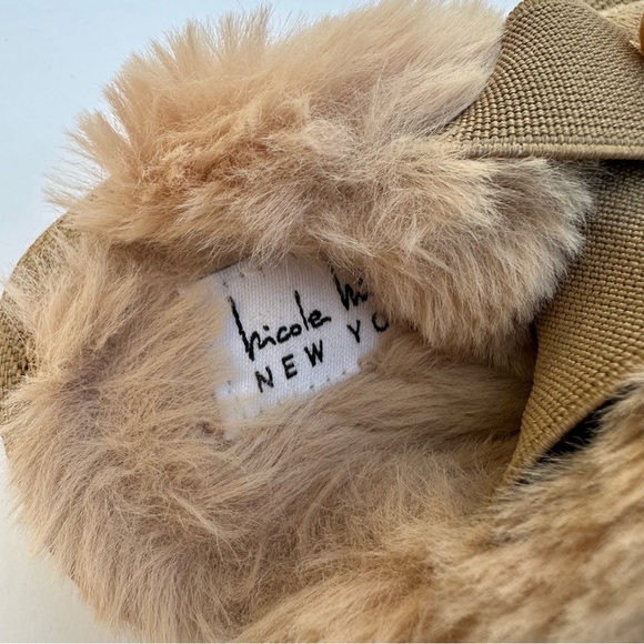 🆕 w/o tags Cozy Tan Baby Booties with Faux Fur - Picture 2 of 5
